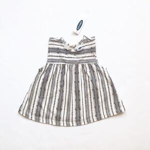Old Navy NWT black/white fit & flare top 12-18m